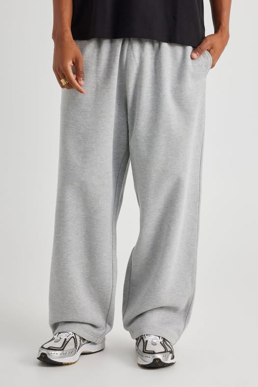 سروال رياضي واسع – gris – خفيف ومريح).