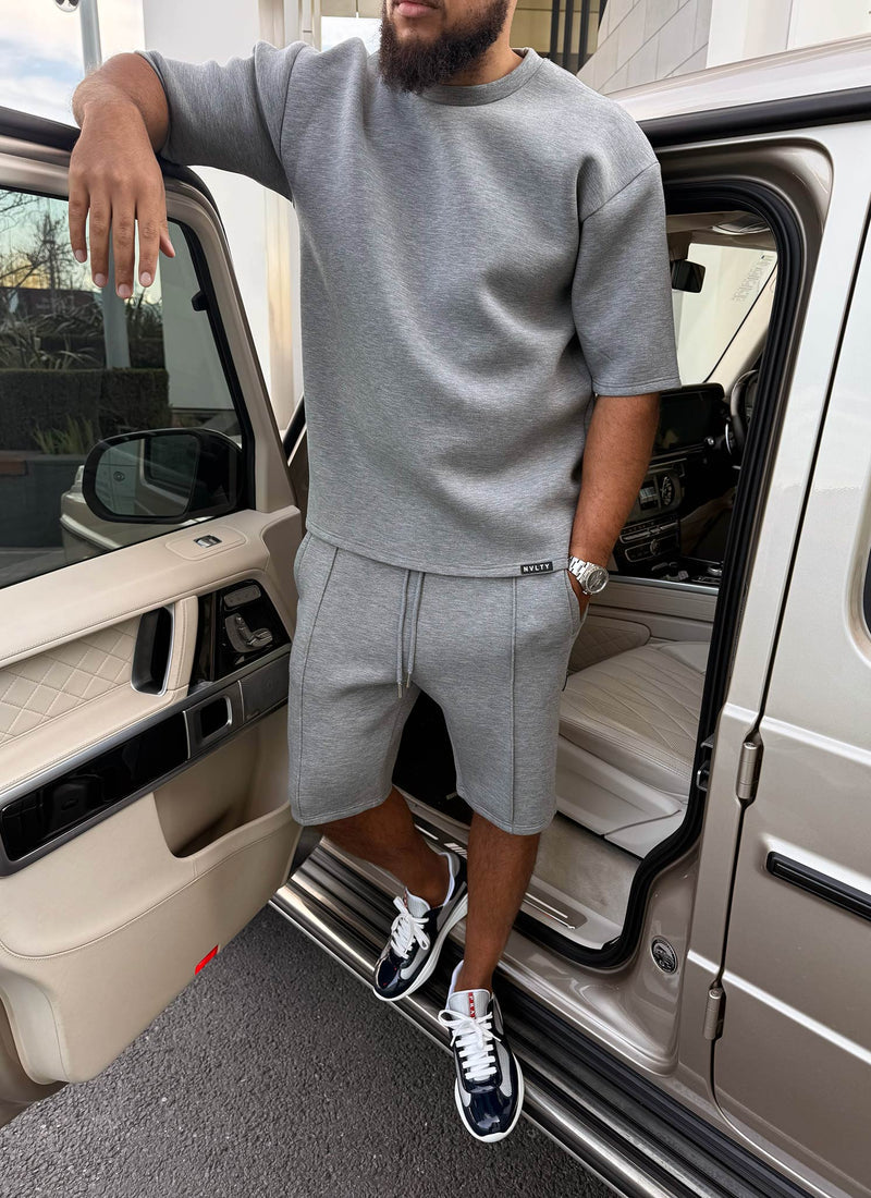 Old Money Ensemble - جودة عالية -