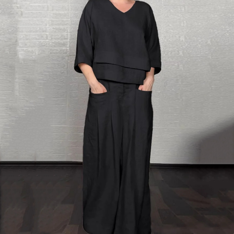 طقم نسائي عصري بحاشية غير متماثلة